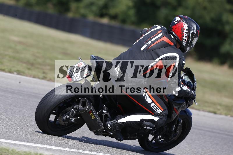 Archiv-2025/49 26.08.2025 Cornu Master School ADR/gruen-vert/66